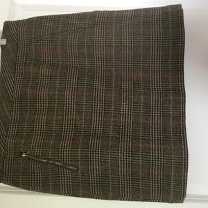 Multi-color plaid wool skirt for work (19")